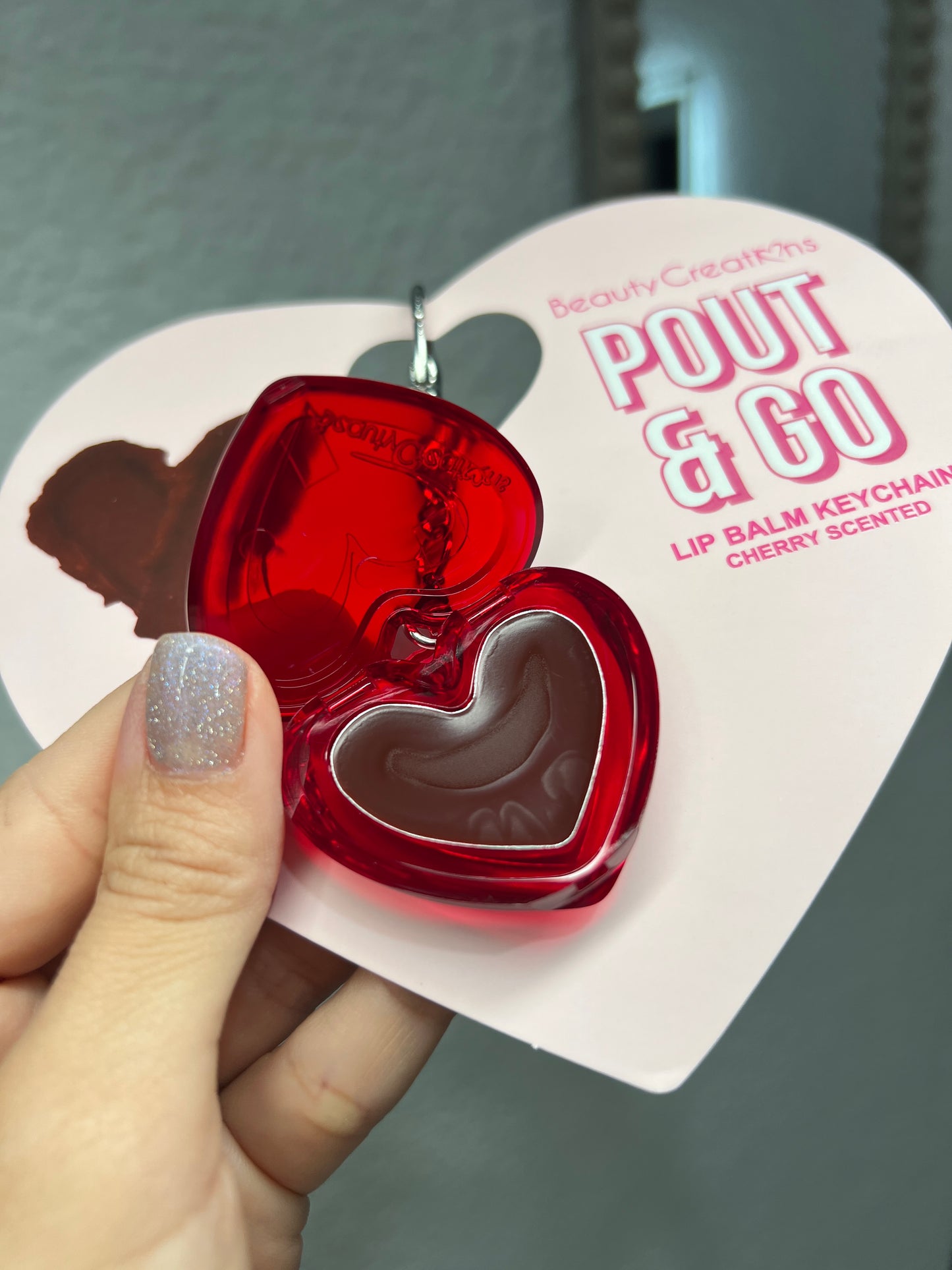 Beauty Creations Pout & Go Bálsamo de Cereza con llavero