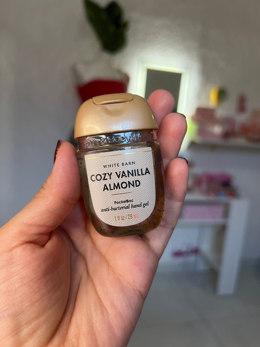 Bath And Body Works Gel Antibacterial Cozy Vainilla & Almond