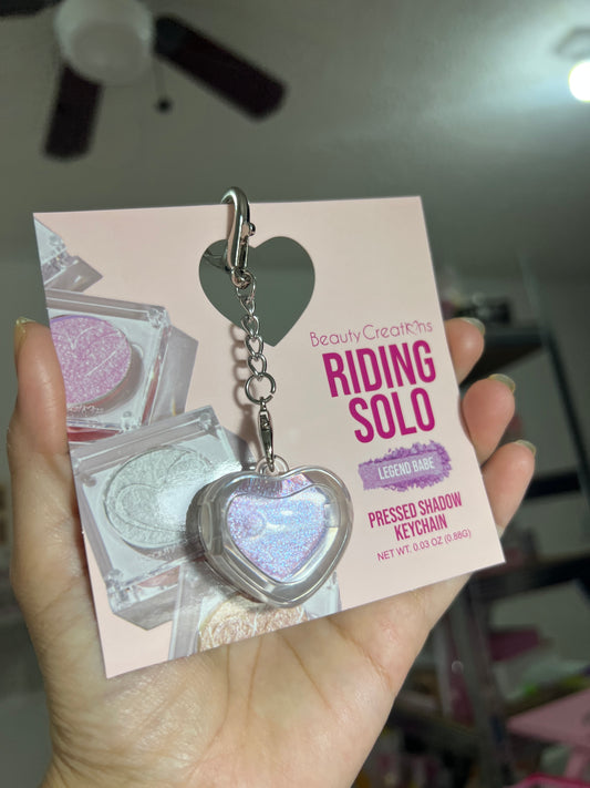 Beauty Creations Riding Solo Llavero con Sombra Tono LEGEND BABE