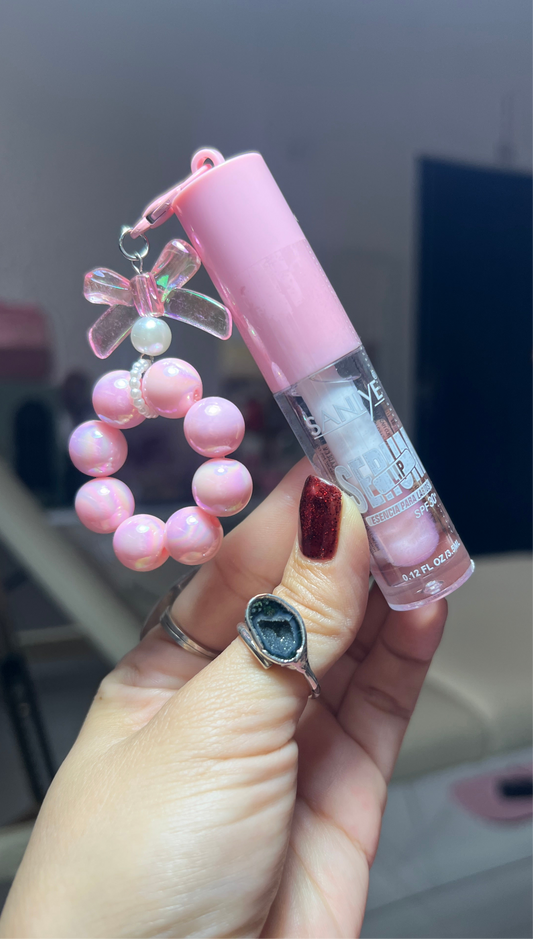 Saniye Lip Serum con Protector Solar SPF 30+ Llavero Perla Rosa y Moño